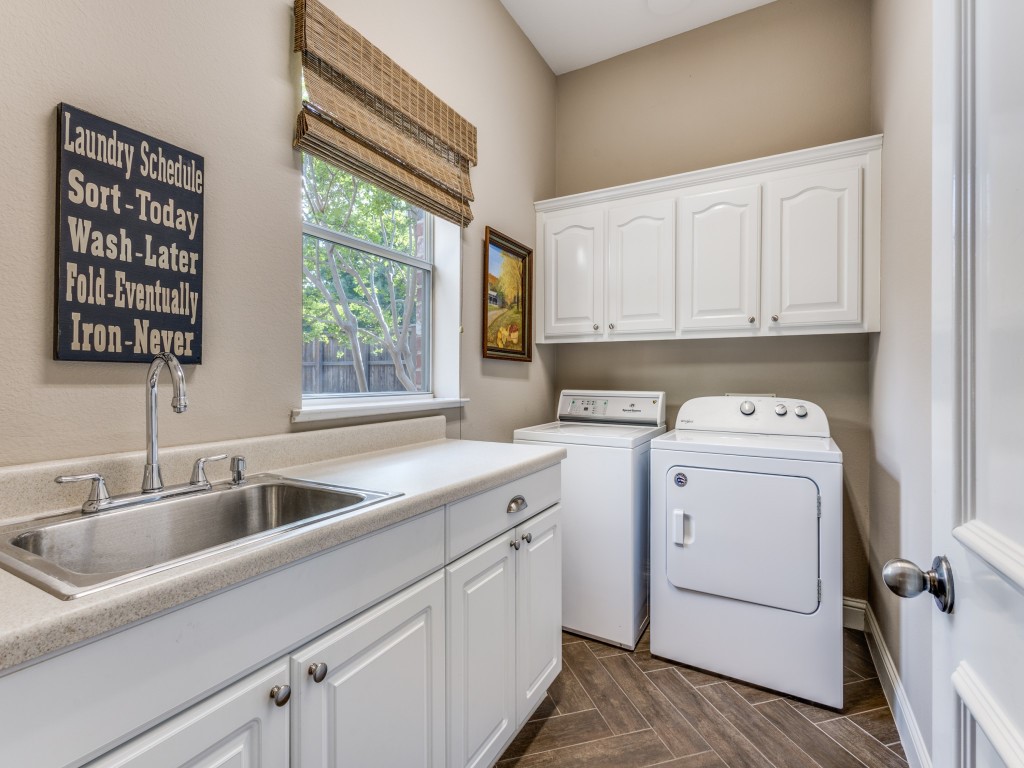 5292 Shoshone Drive
