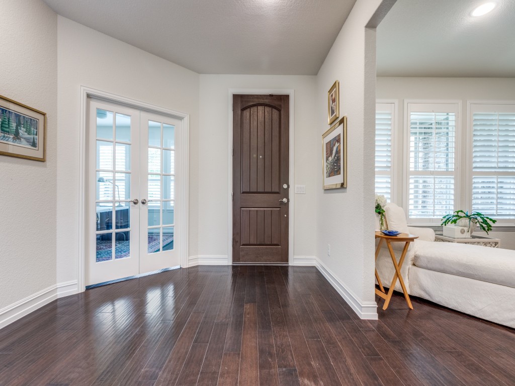 6632 Catalina Lane