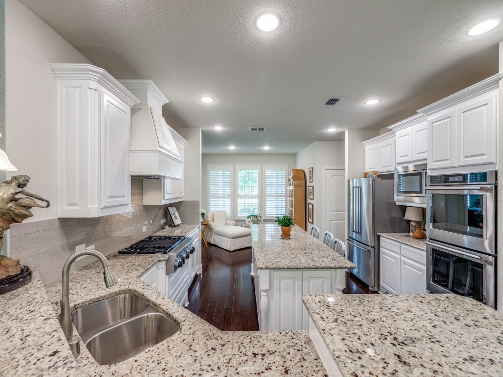 6632 Catalina Lane