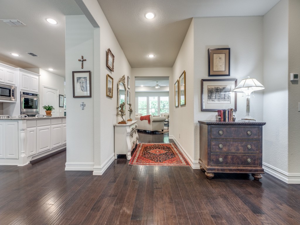 6632 Catalina Lane