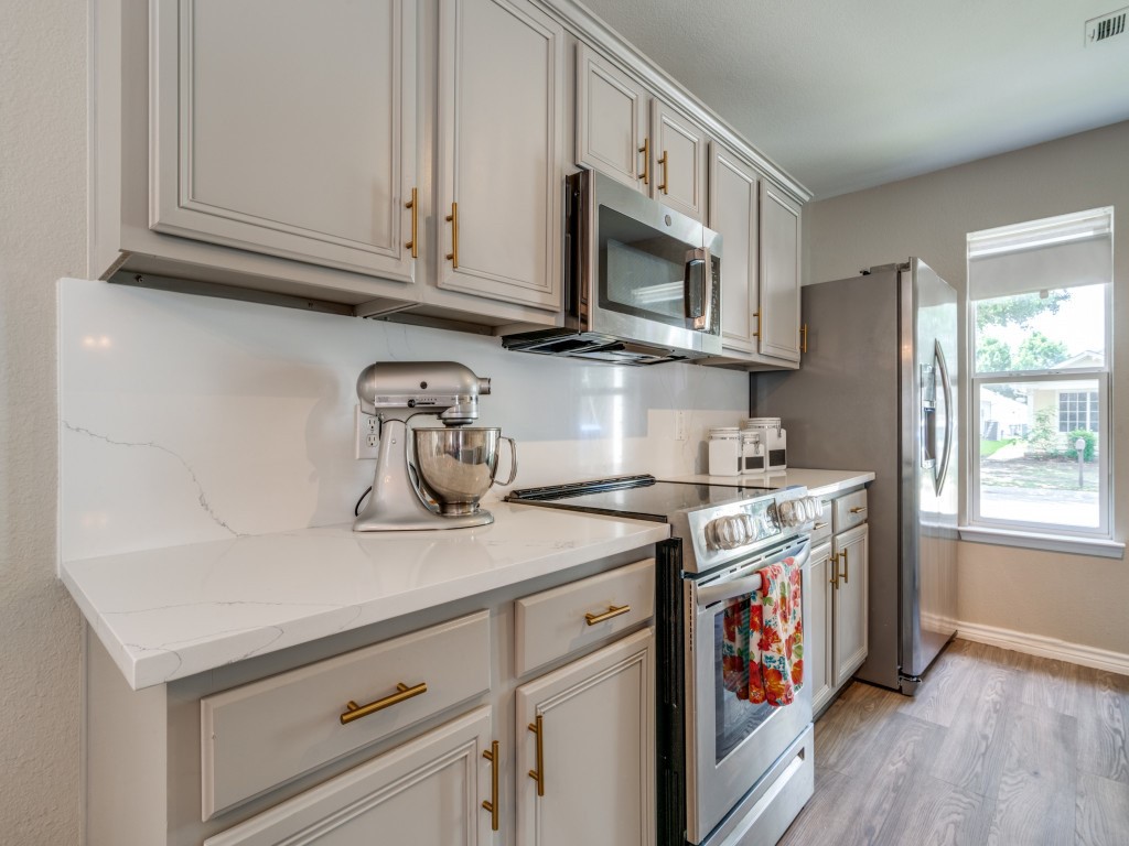 6928 Planters Row Drive