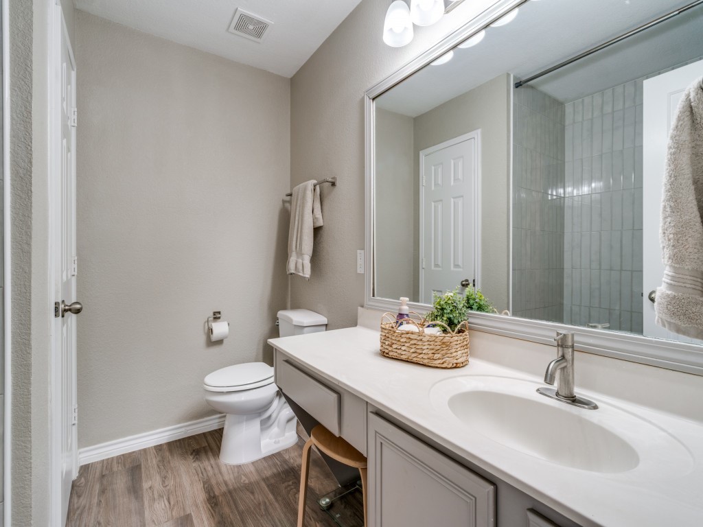 6928 Planters Row Drive