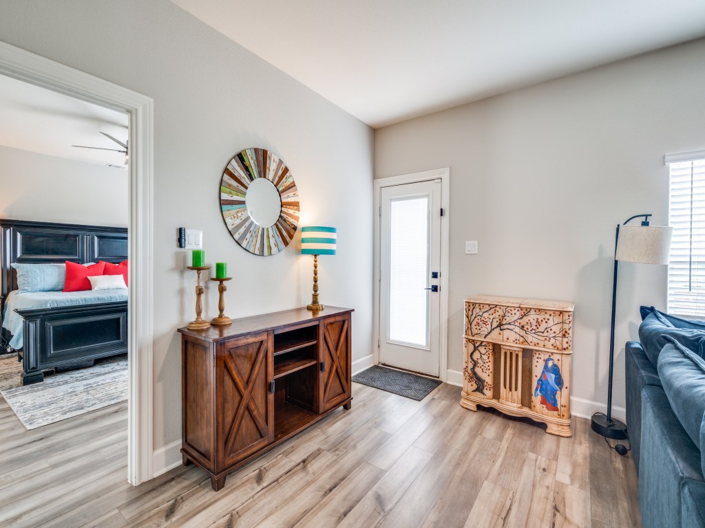 200 Ridgeland Oaks Drive