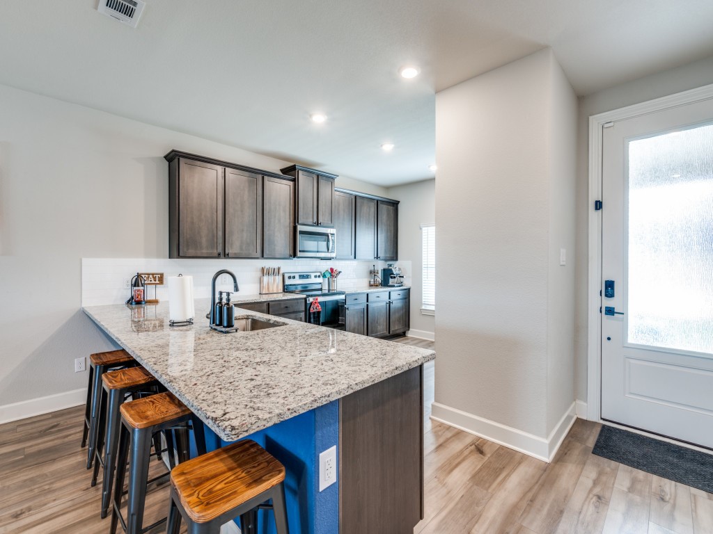 200 Ridgeland Oaks Drive