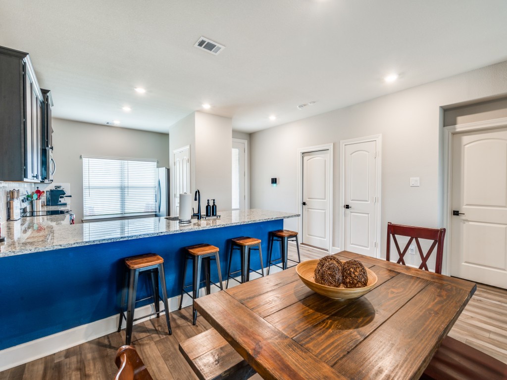 200 Ridgeland Oaks Drive