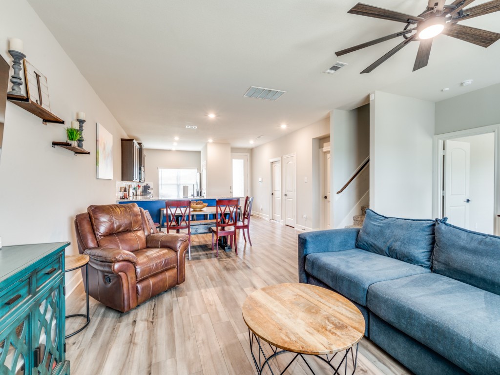 200 Ridgeland Oaks Drive