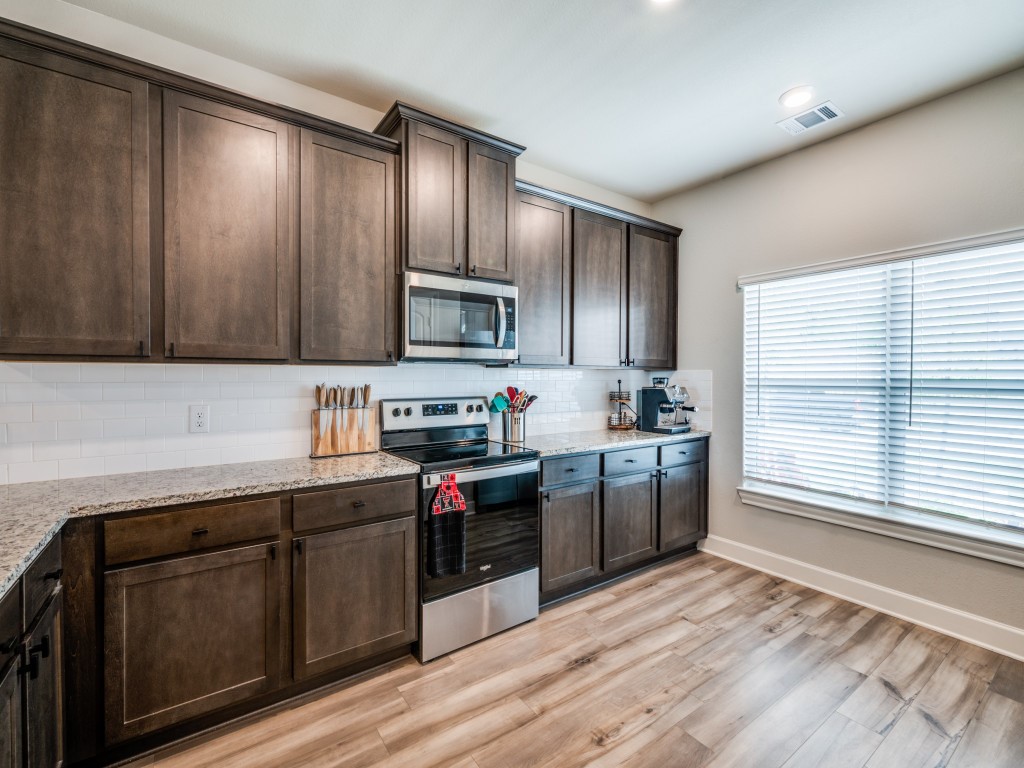 200 Ridgeland Oaks Drive