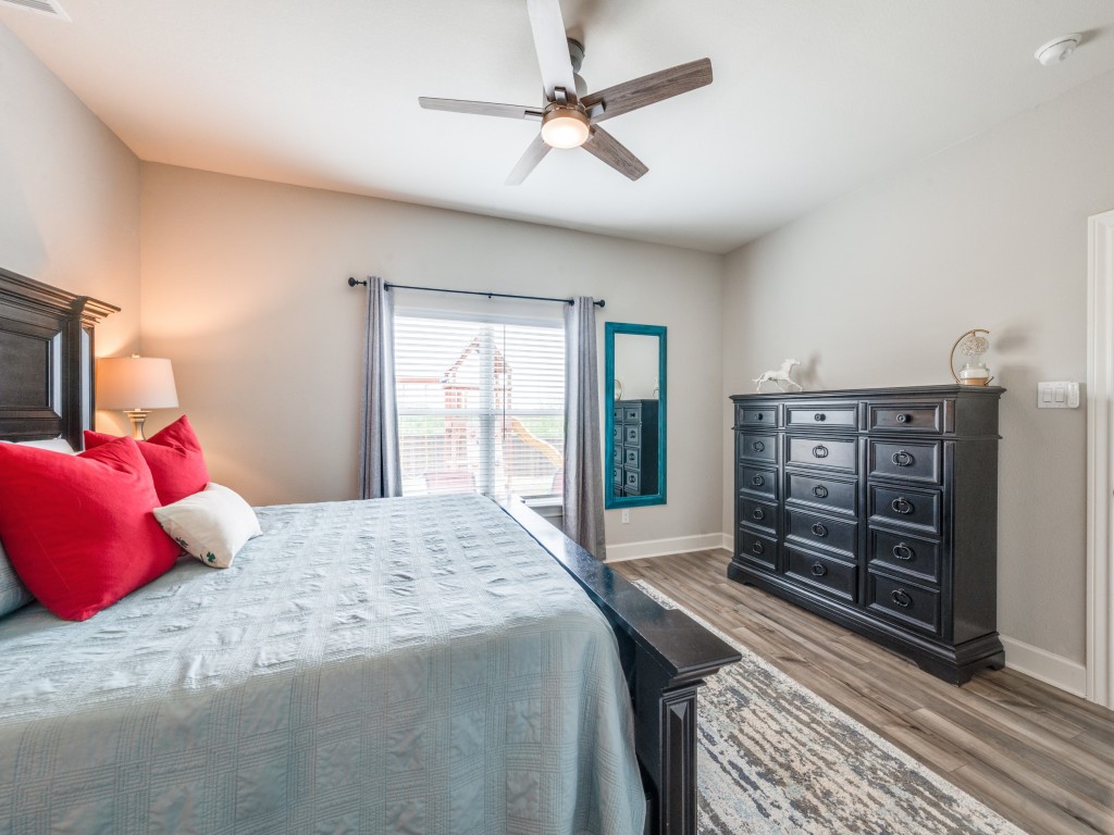 200 Ridgeland Oaks Drive