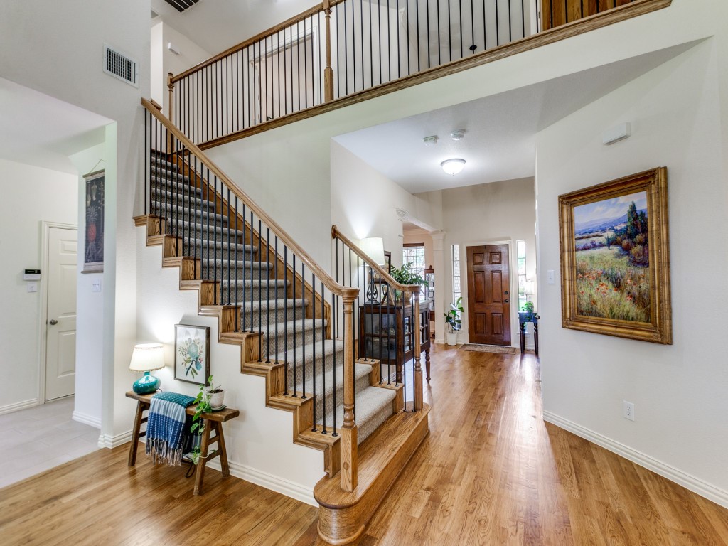 5246 Shoshone Drive