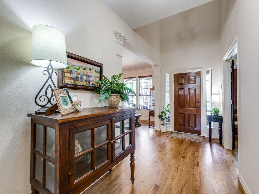 5246 Shoshone Drive