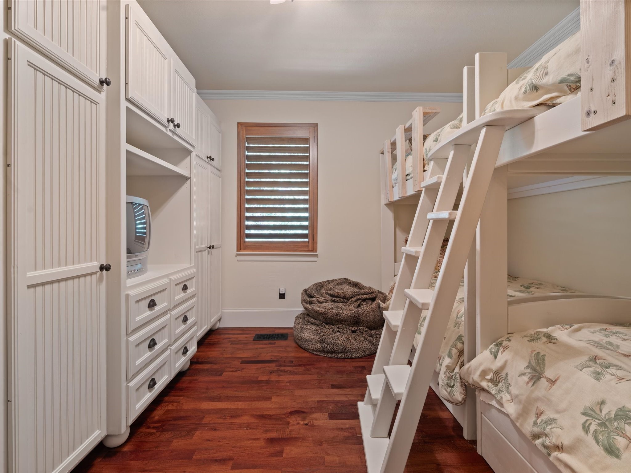 216 Walnut Lane