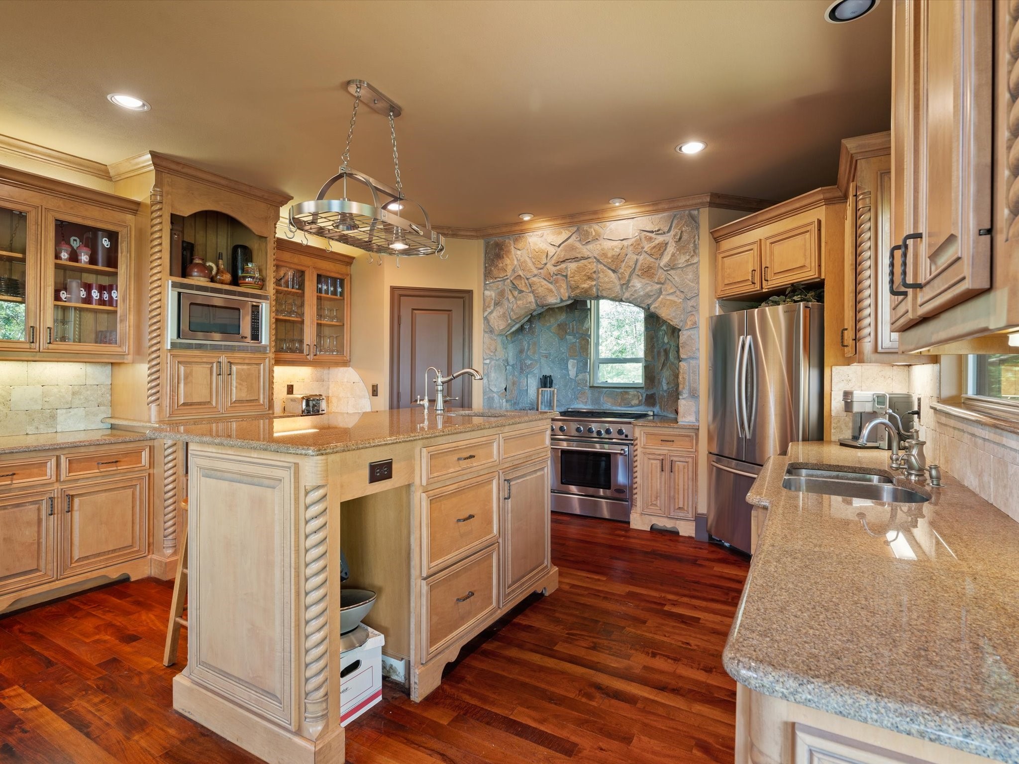 216 Walnut Lane