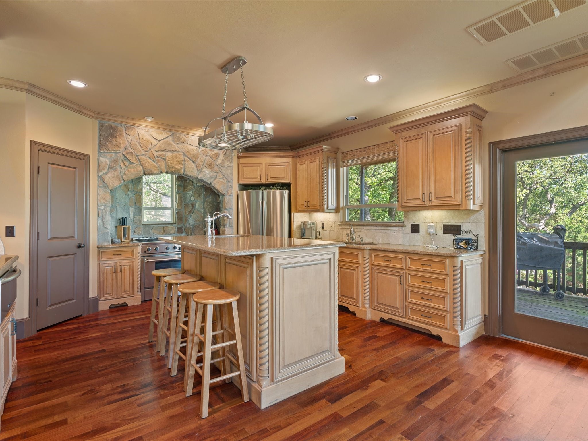 216 Walnut Lane