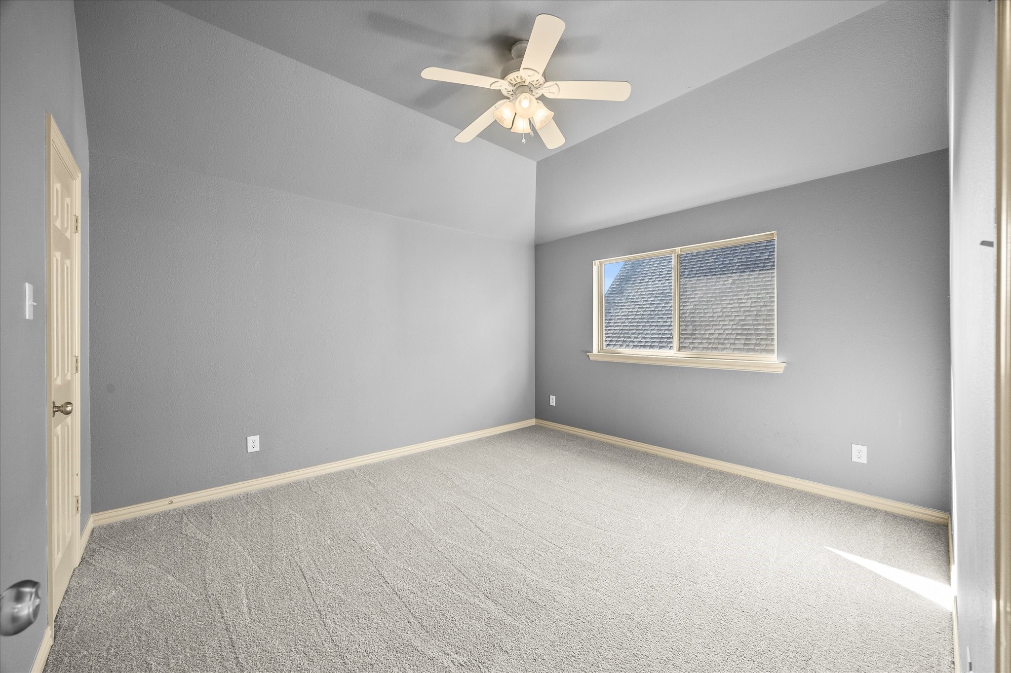 5087 Navajo Drive