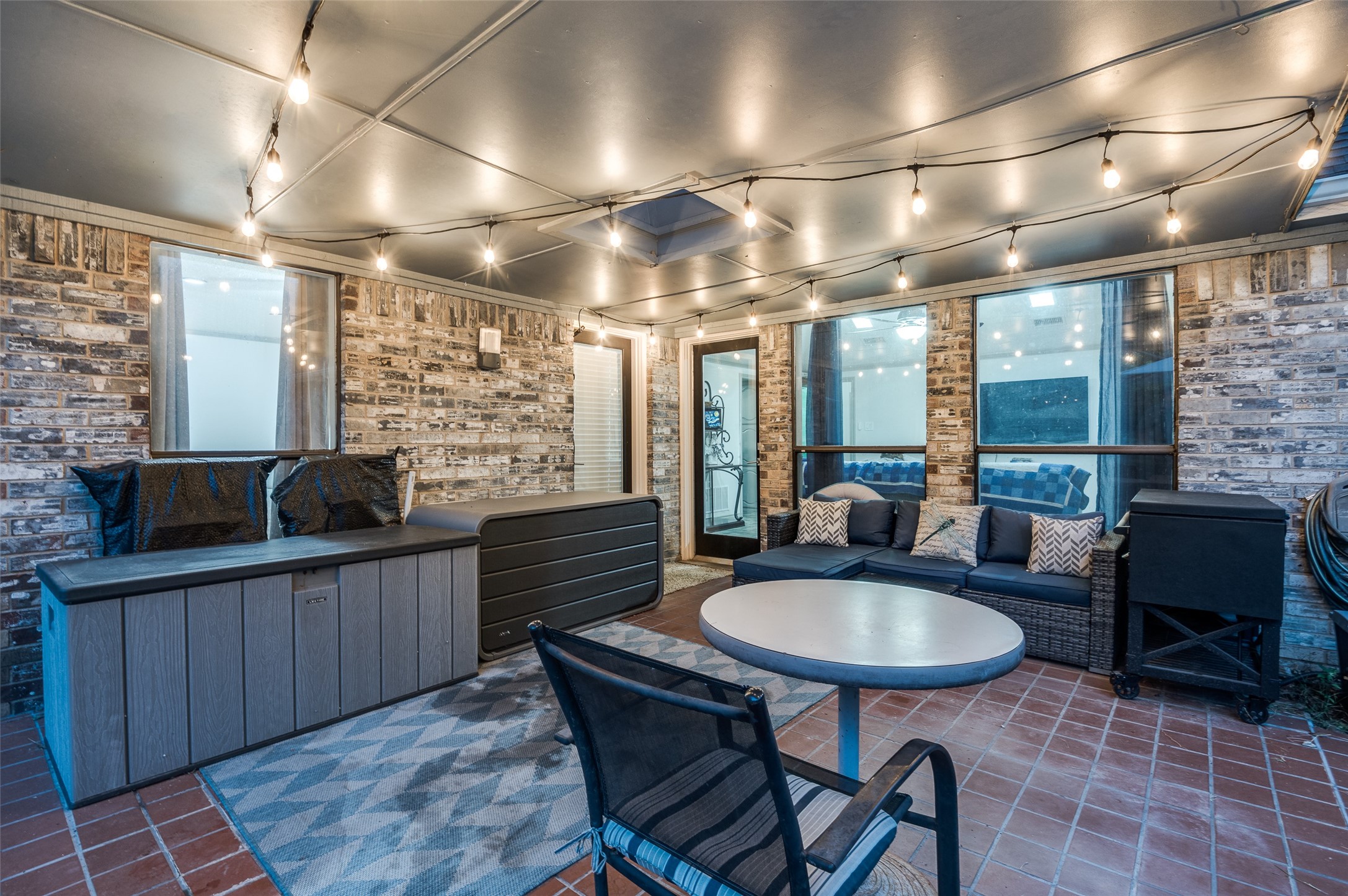 1204 Los Altos Lane