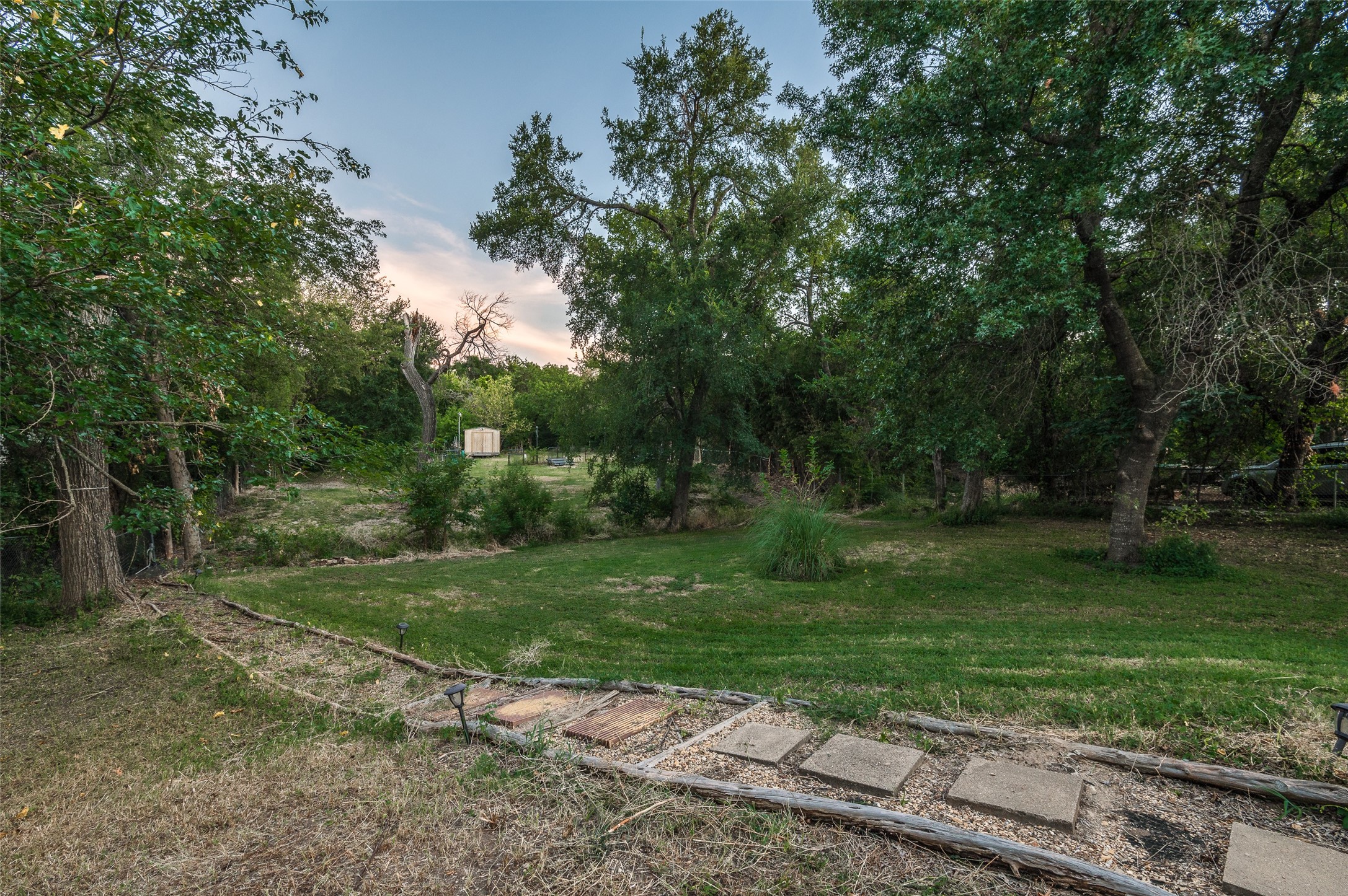 1204 Los Altos Lane