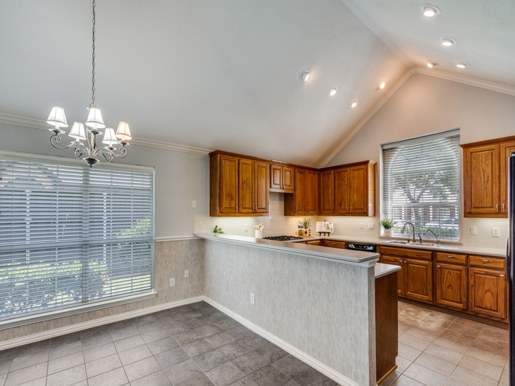 3737 Hearst Castle Way