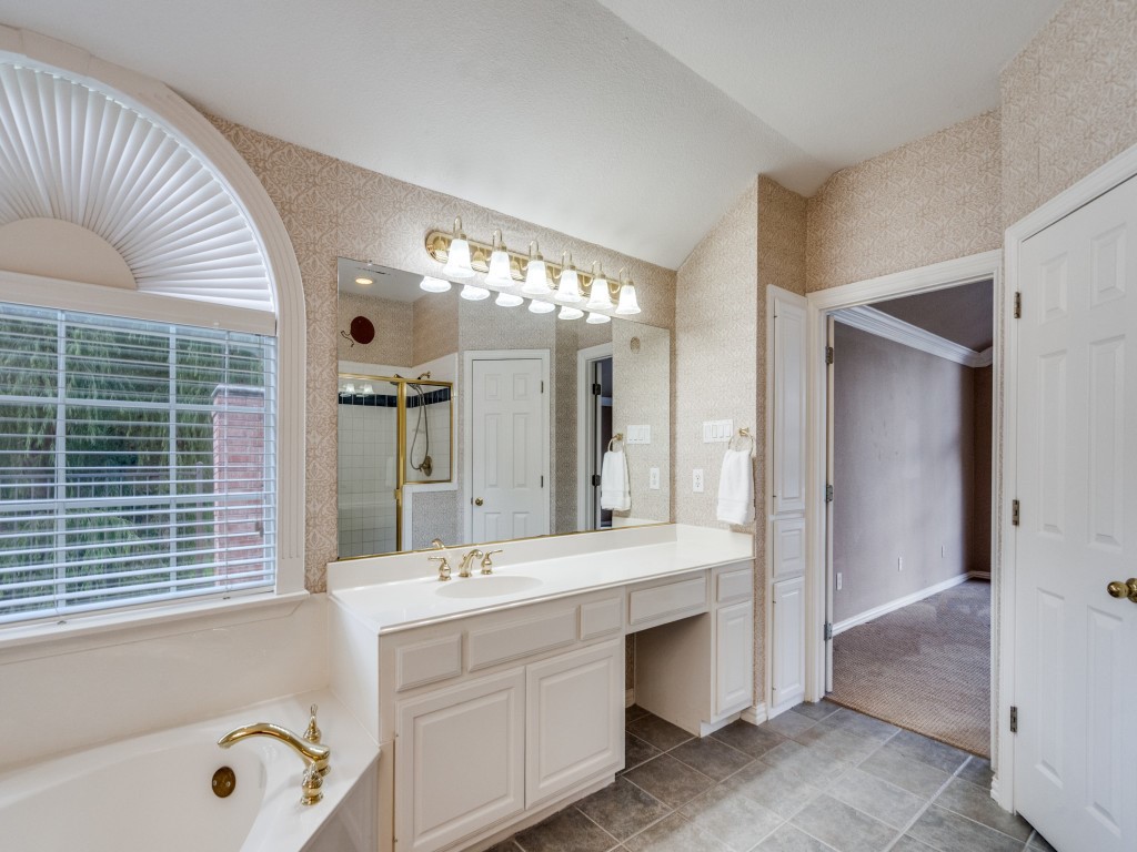 3737 Hearst Castle Way