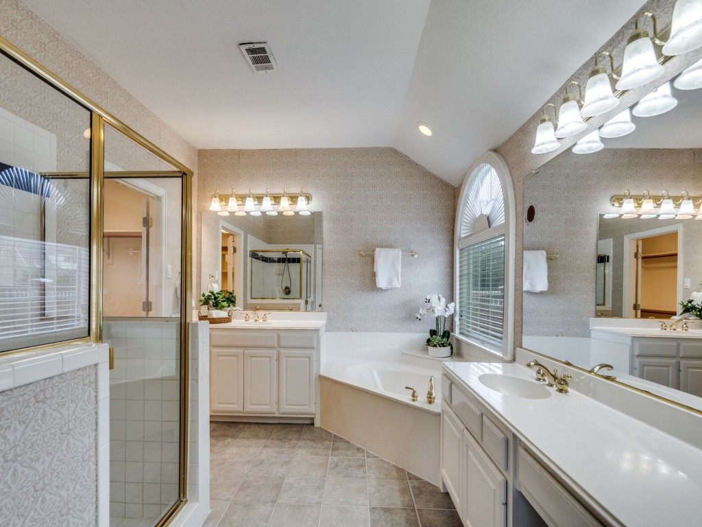 3737 Hearst Castle Way