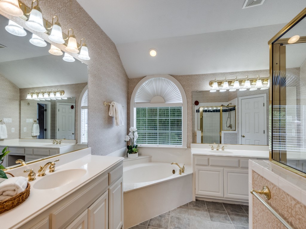 3737 Hearst Castle Way