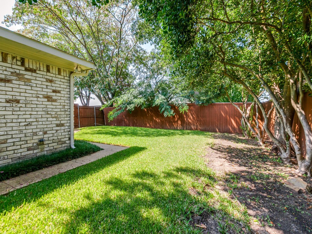 2717 Landershire Lane