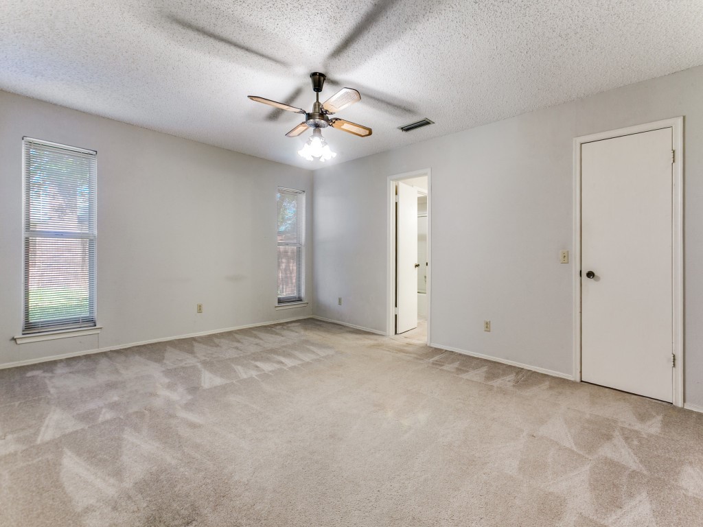 2717 Landershire Lane