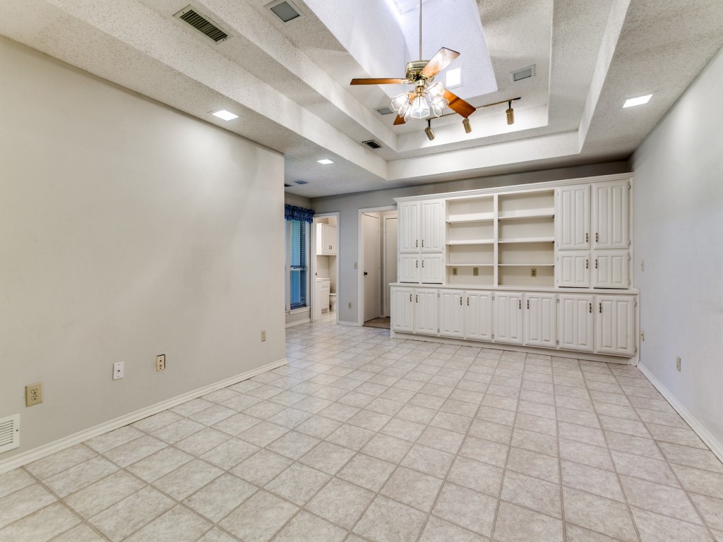 2717 Landershire Lane