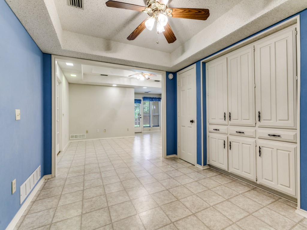 2717 Landershire Lane