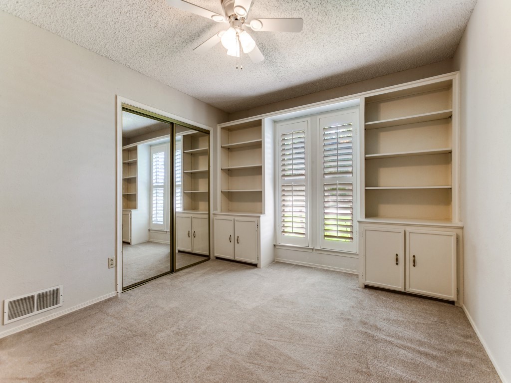 2717 Landershire Lane