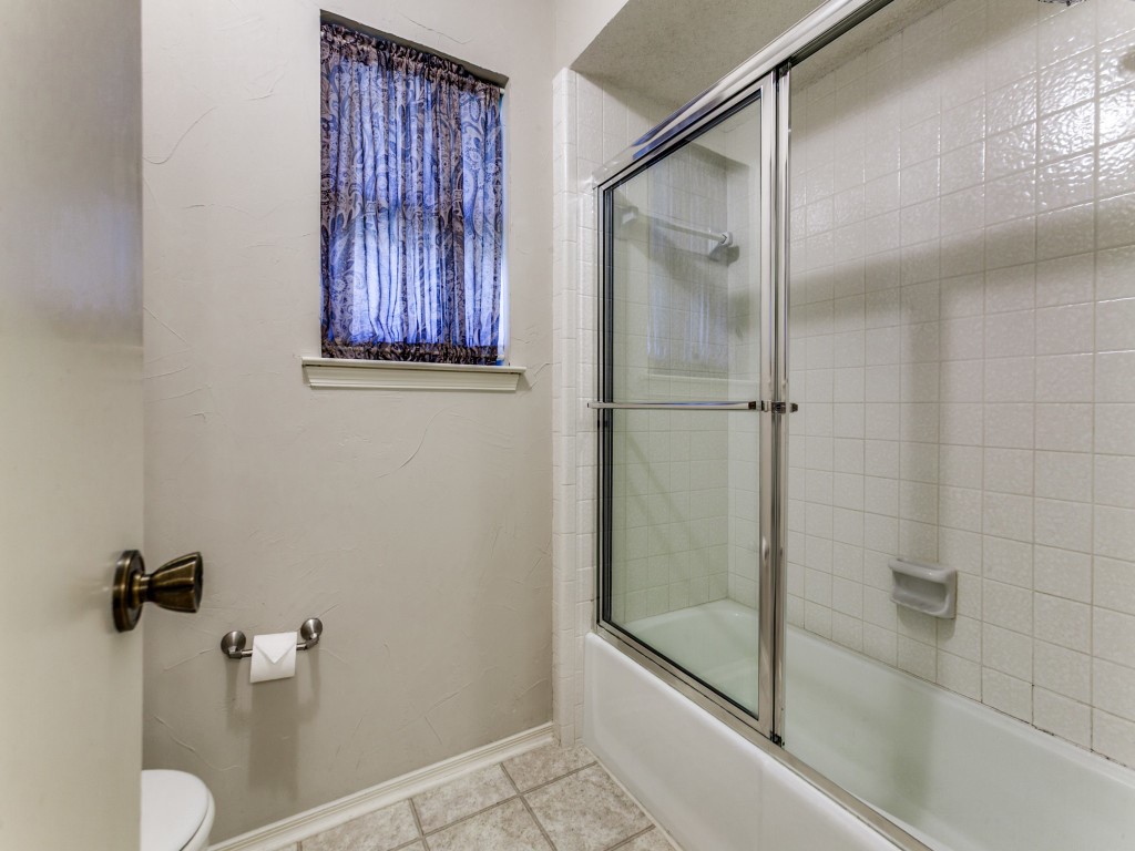 2717 Landershire Lane