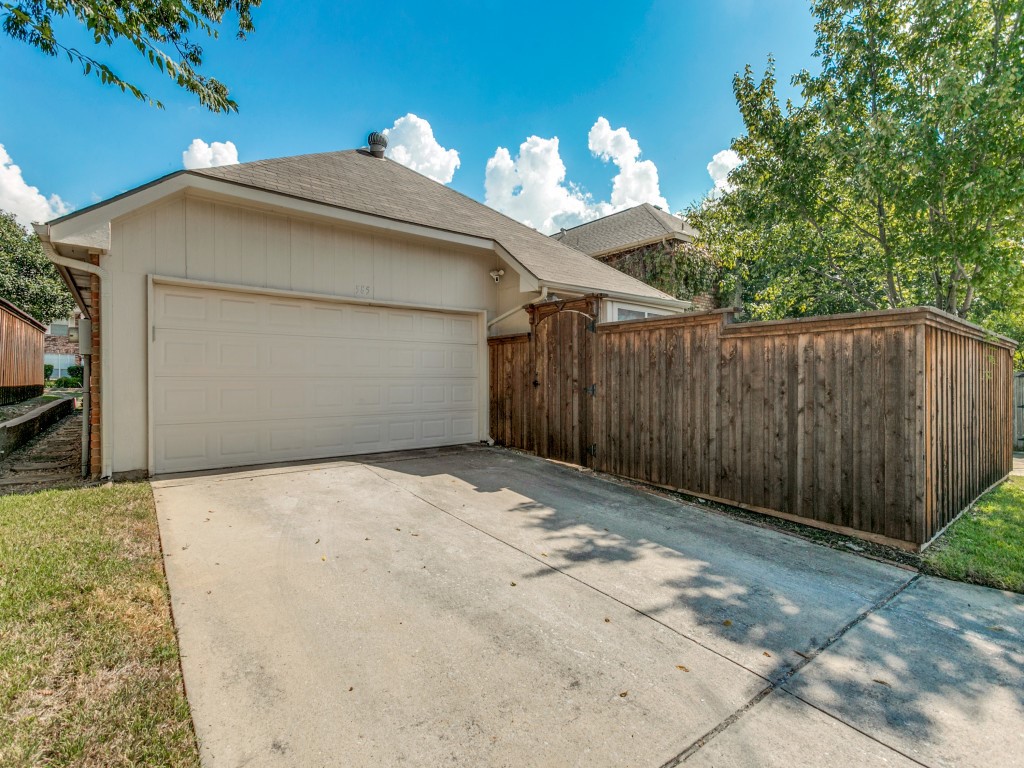 585 Lake Forest Drive