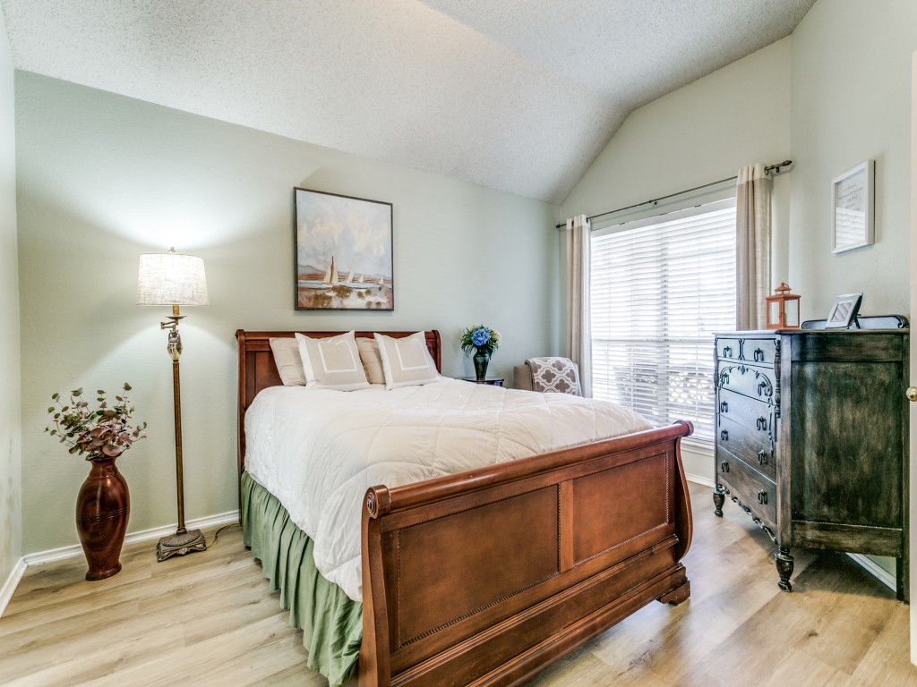 585 Lake Forest Drive