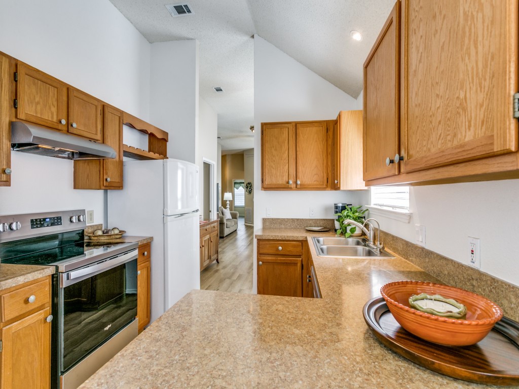 585 Lake Forest Drive