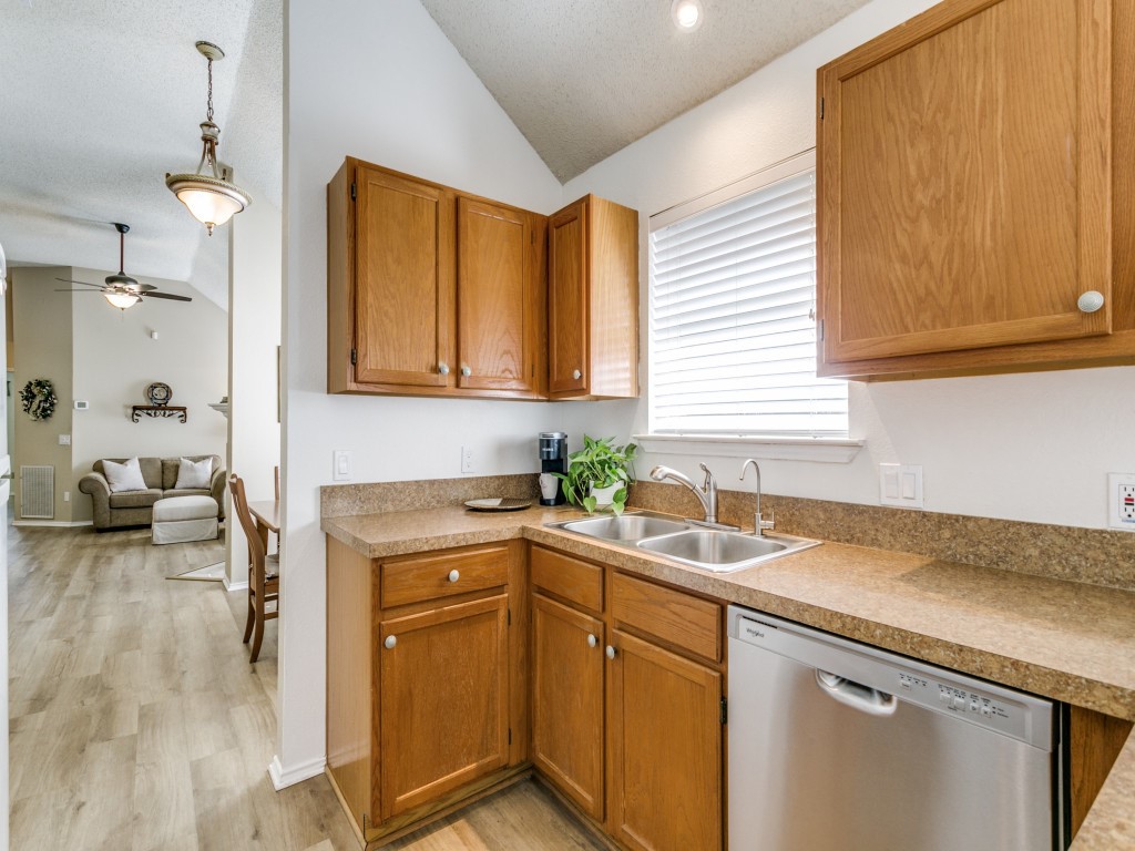 585 Lake Forest Drive