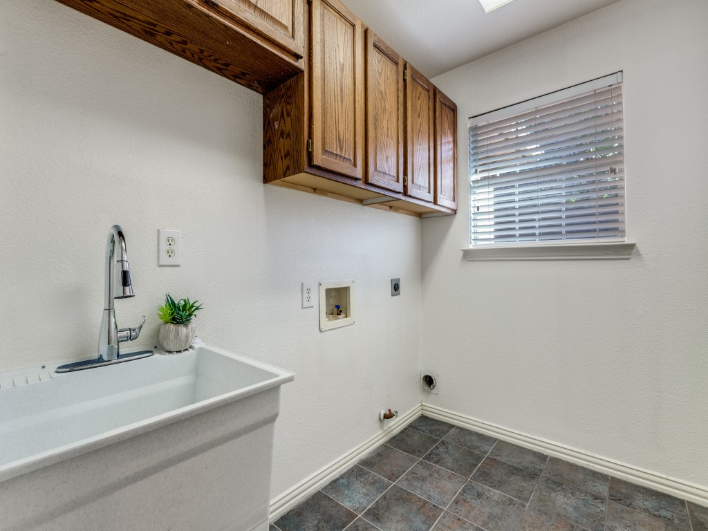 3737 Hearst Castle Way