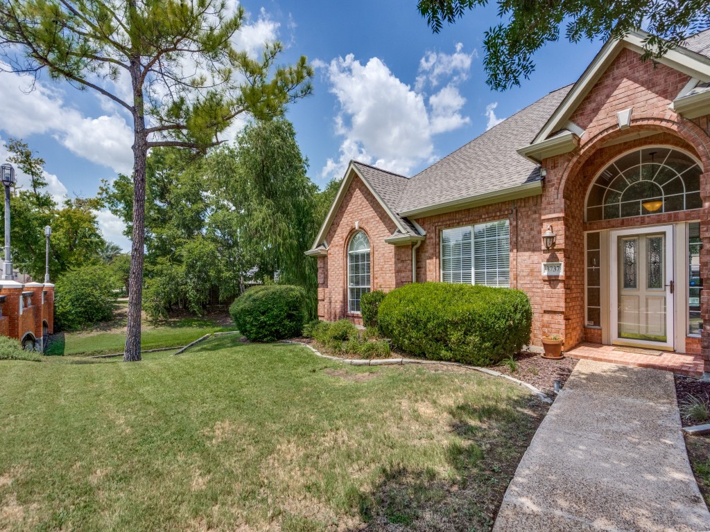 3737 Hearst Castle Way