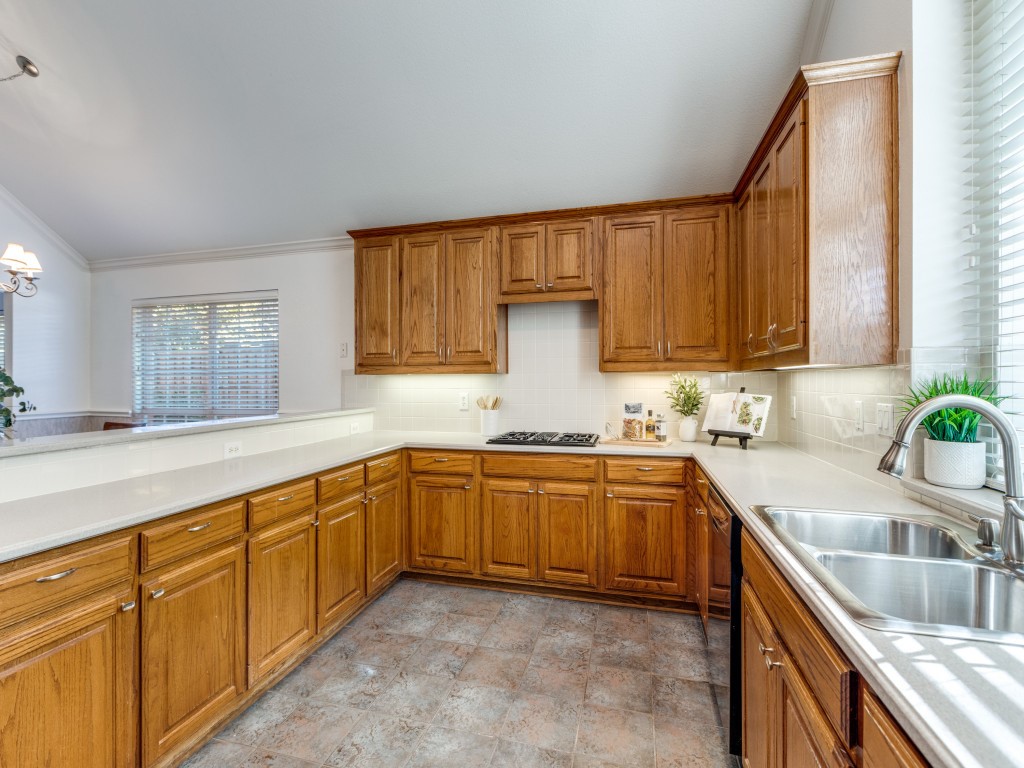 3737 Hearst Castle Way