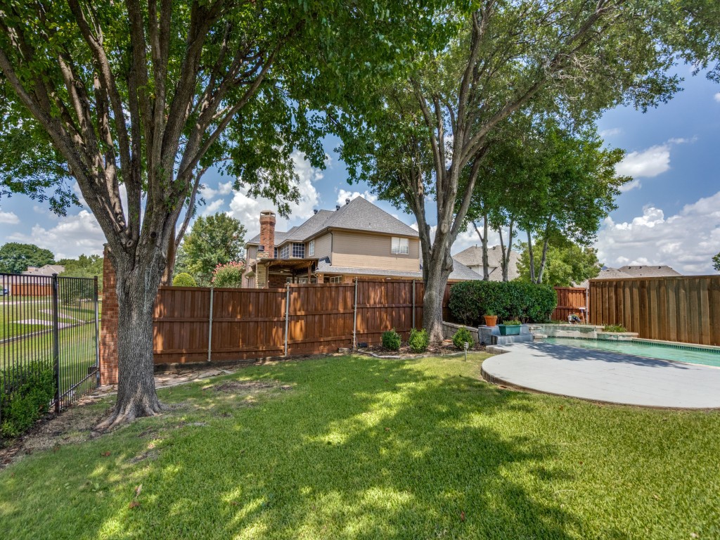 3737 Hearst Castle Way