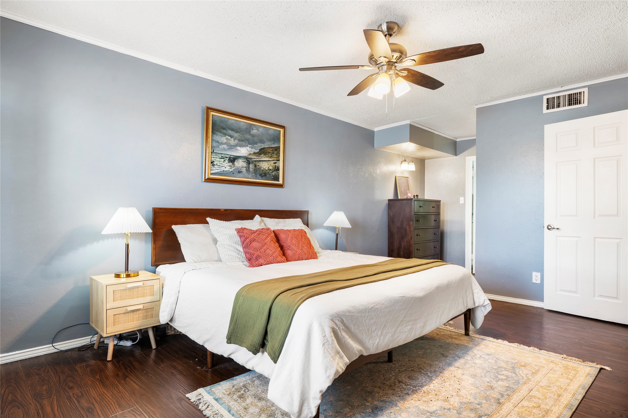 531 Towne House Lane