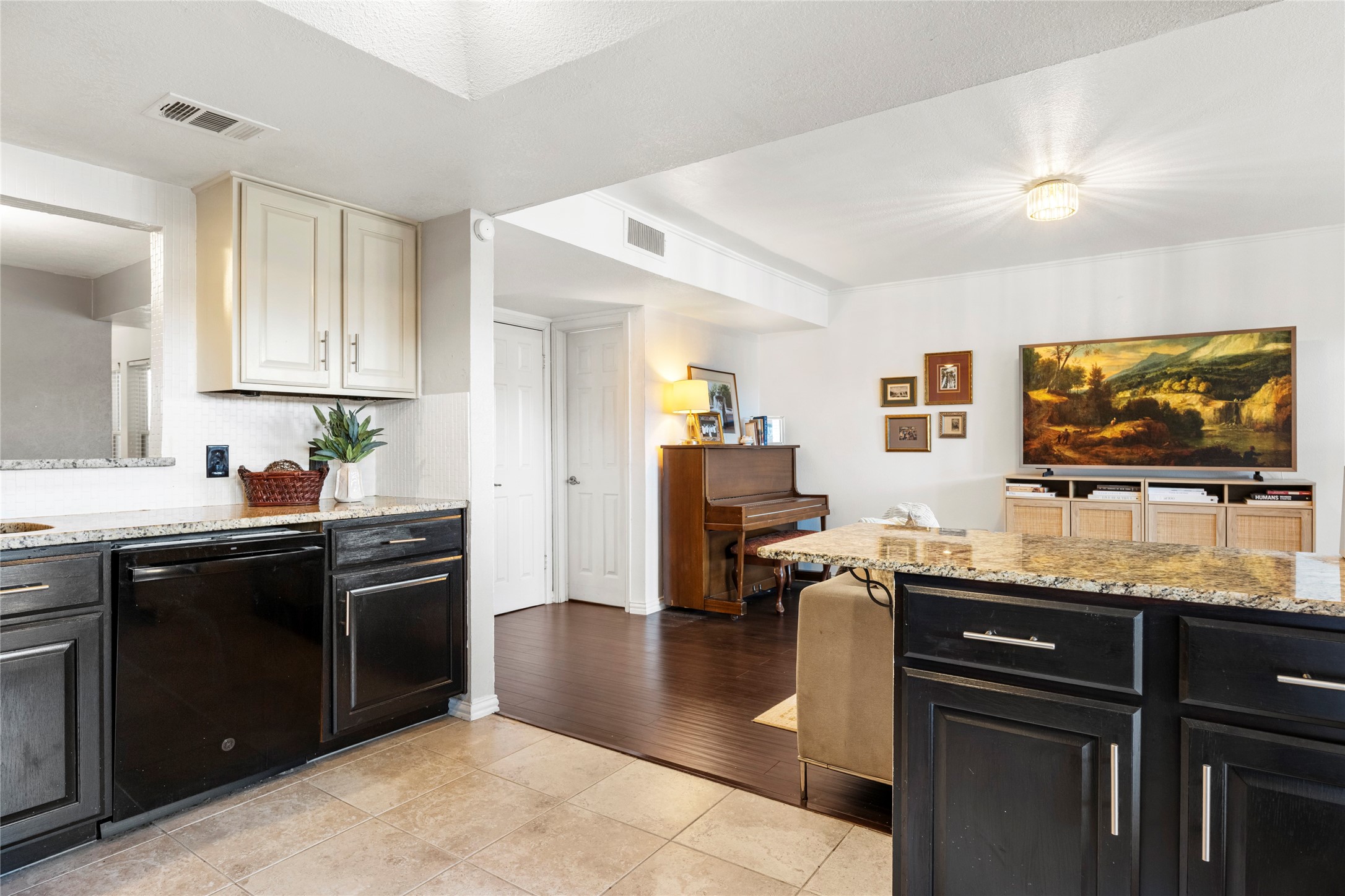 531 Towne House Lane