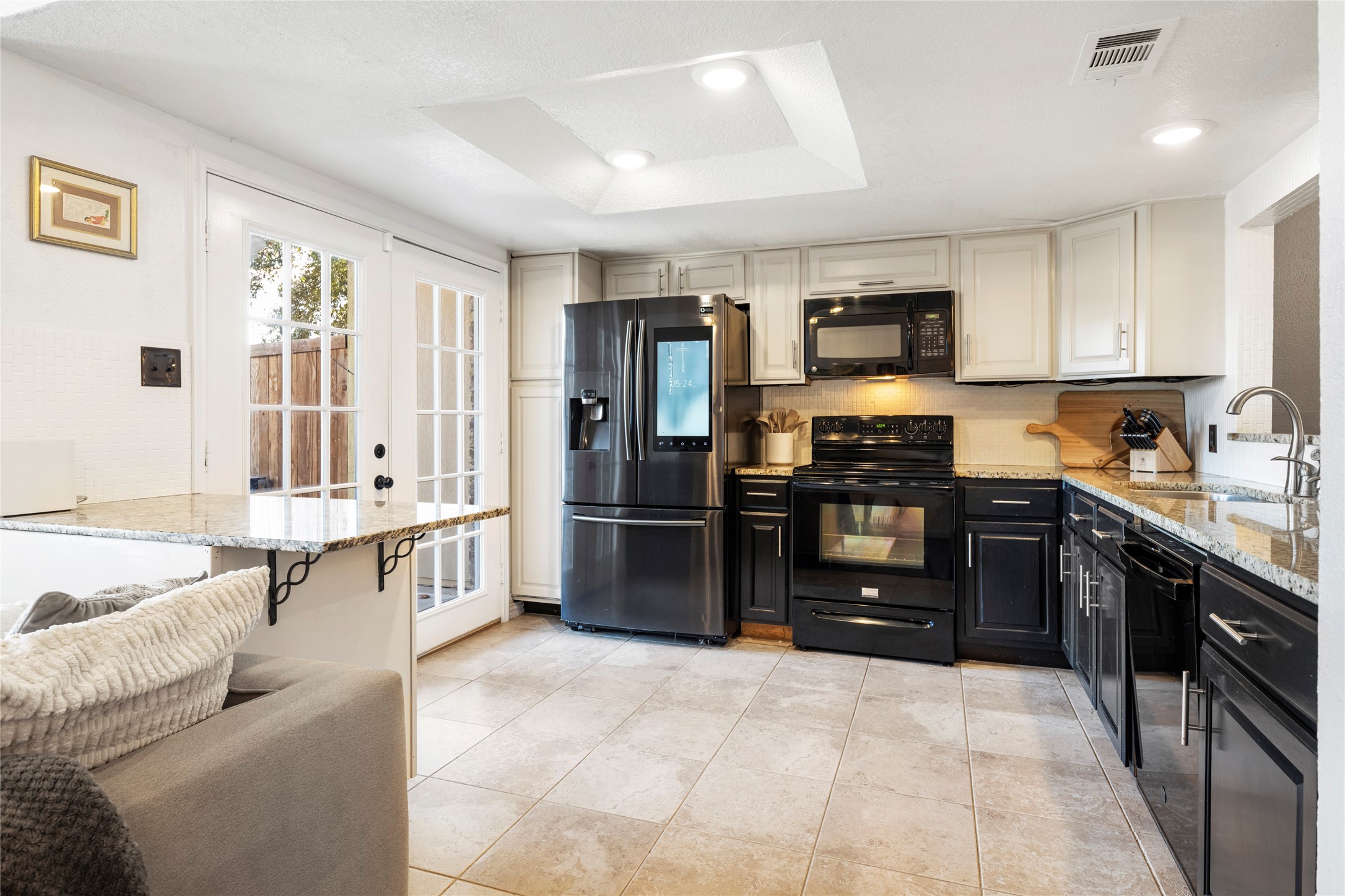 531 Towne House Lane