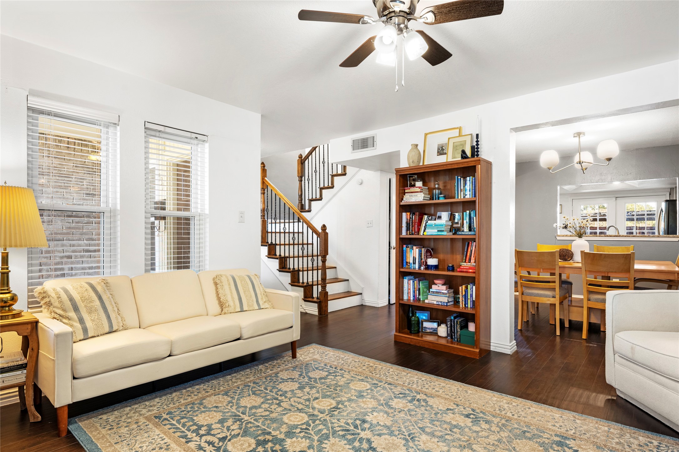 531 Towne House Lane