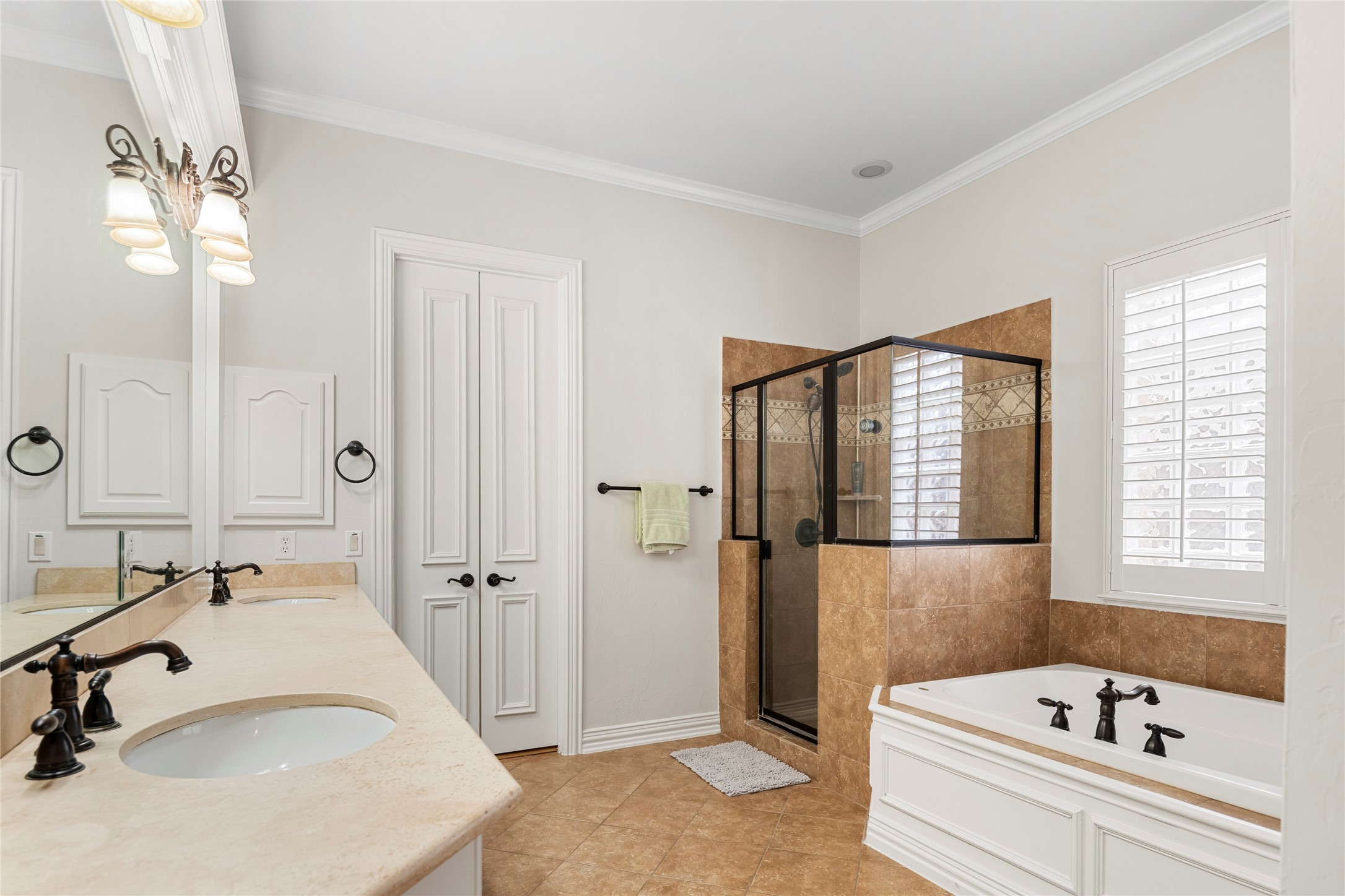 5581 Beacon Hill Drive