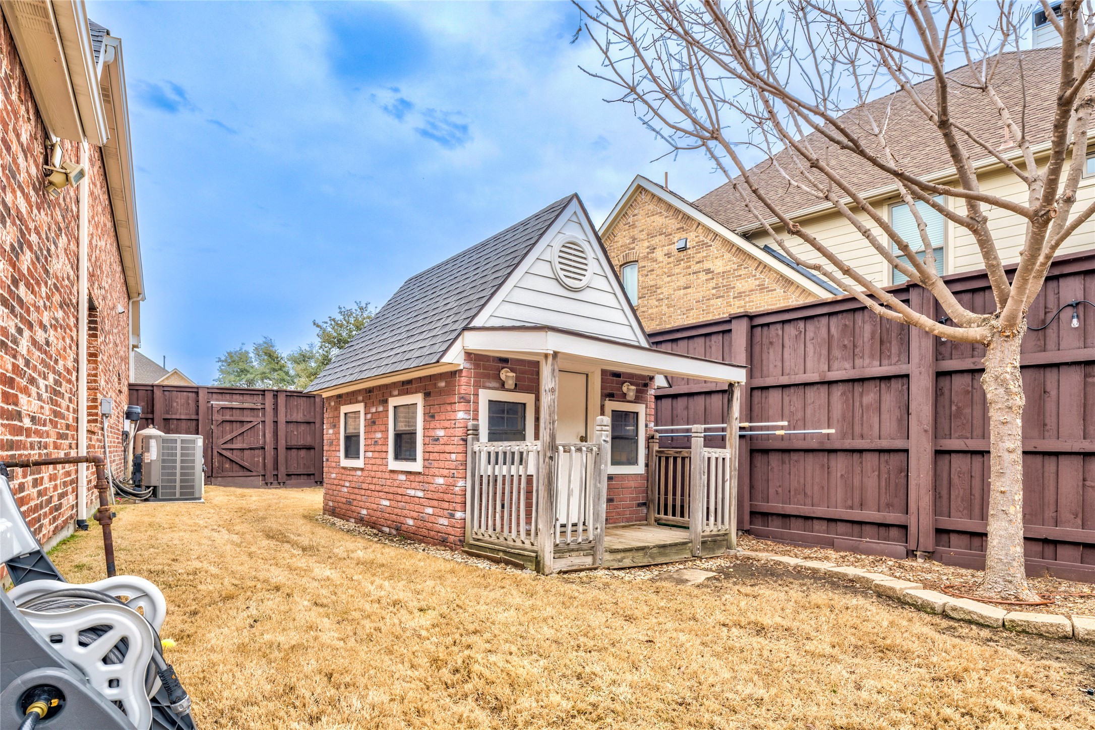 5581 Beacon Hill Drive