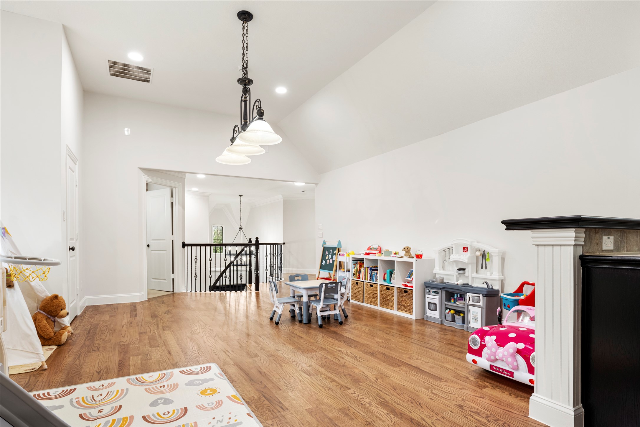 5581 Beacon Hill Drive