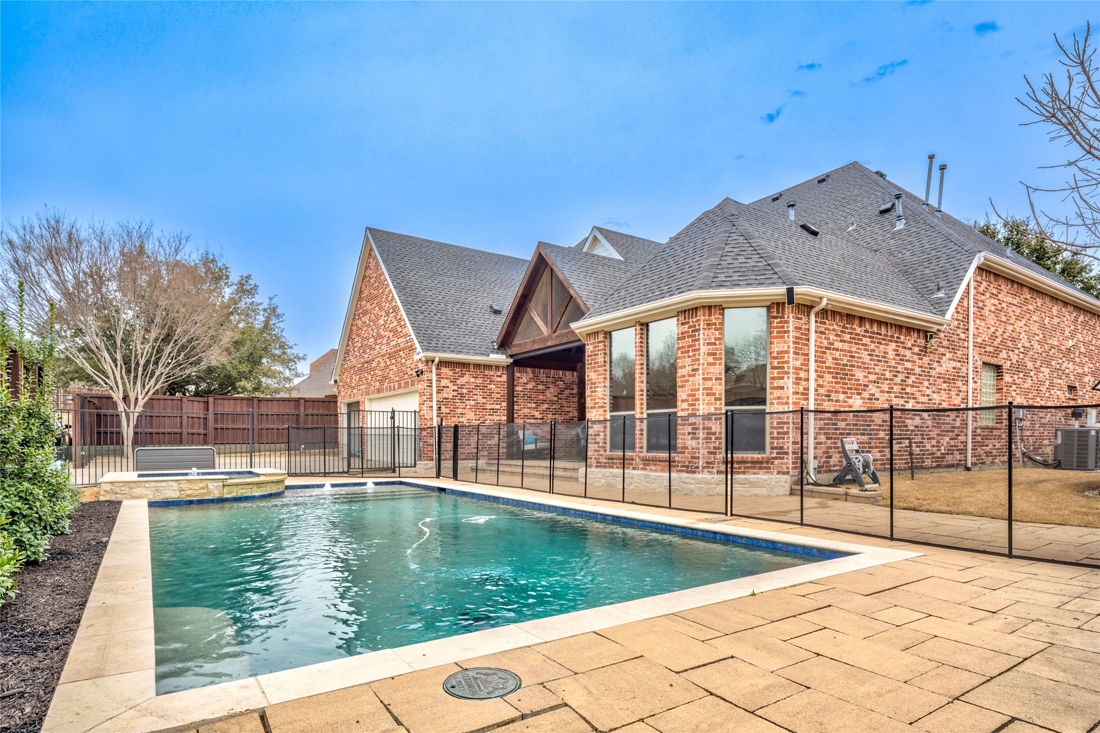 5581 Beacon Hill Drive