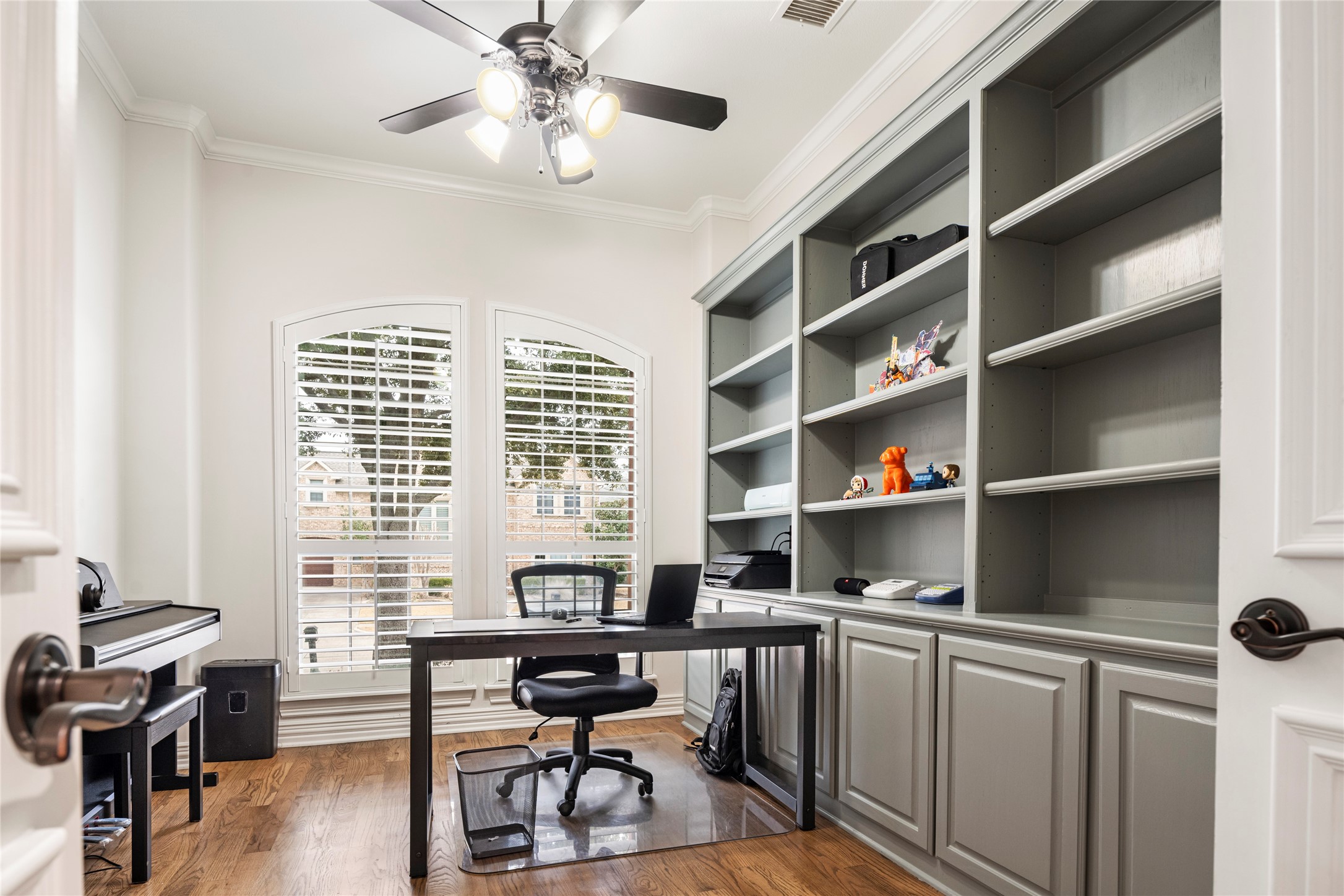 5581 Beacon Hill Drive