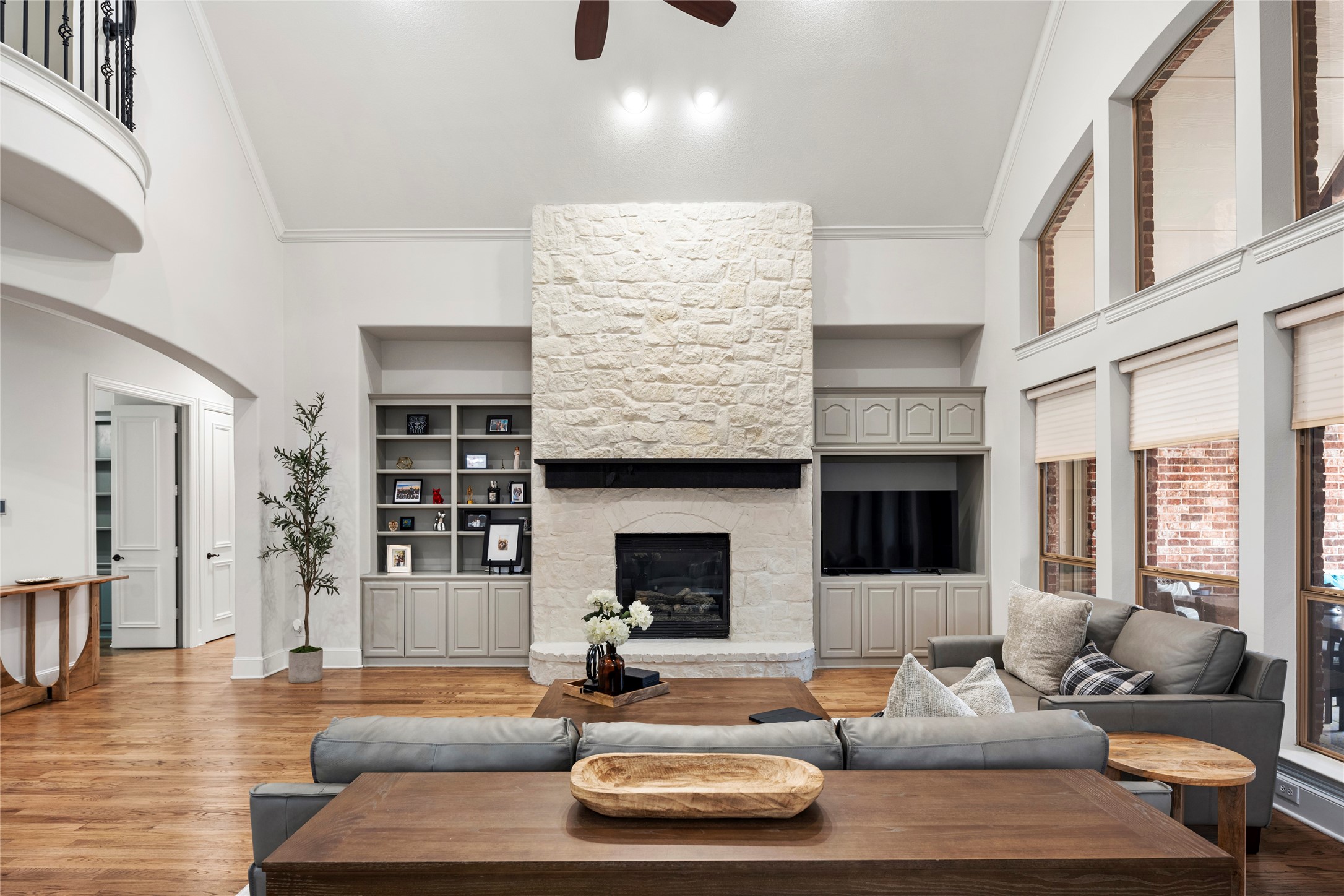 5581 Beacon Hill Drive