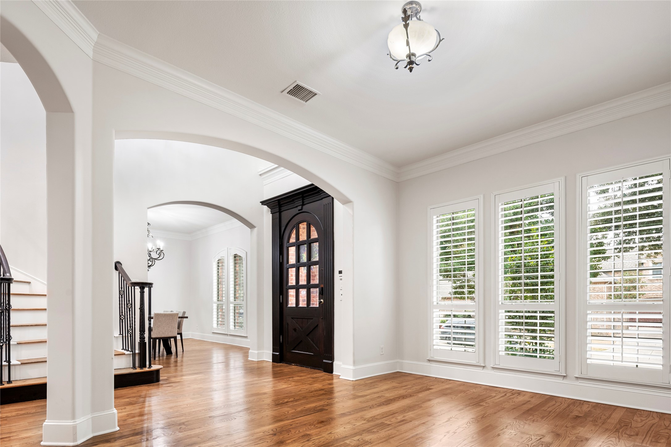 5581 Beacon Hill Drive