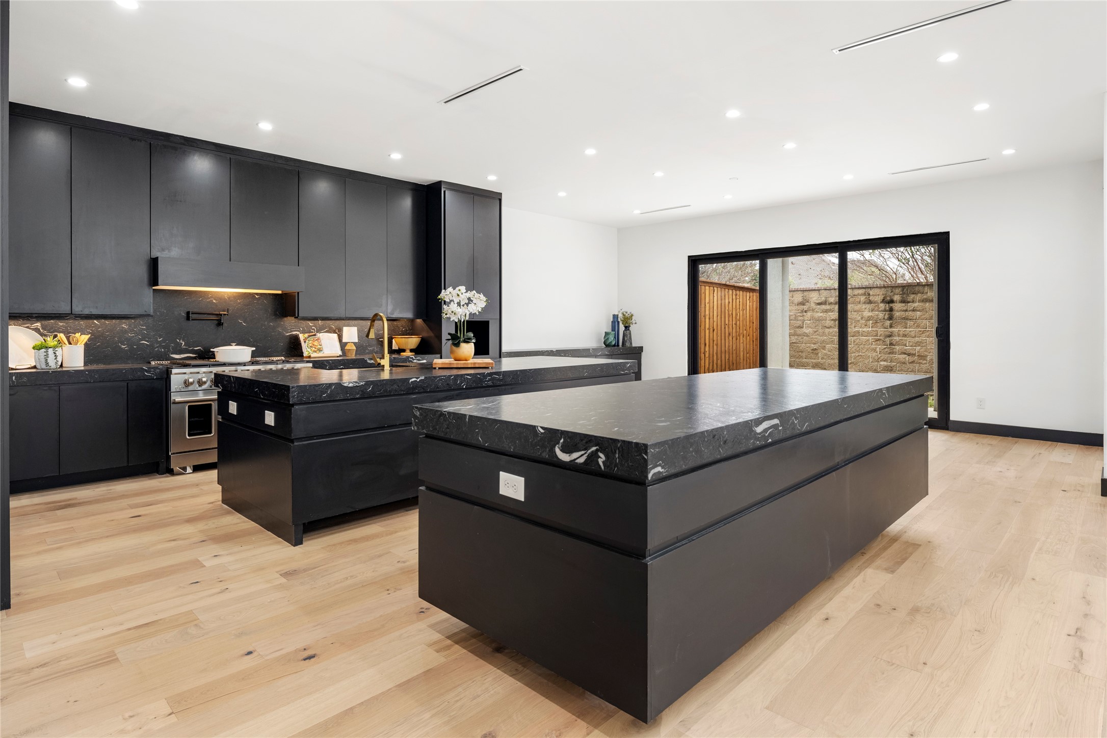 6341 Norwood Drive